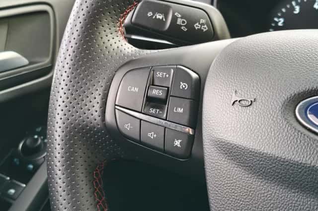 Ford Focus (2023) thumbnail 18