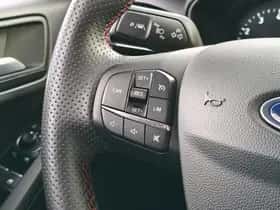 Ford Focus (2023) thumbnail 18