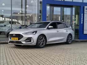 Ford Focus (2023) thumbnail 3