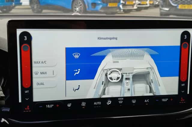 Ford Focus (2023) thumbnail 25