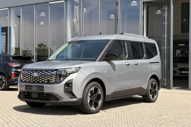 Ford Tourneo Courier (2025) thumbnail 2