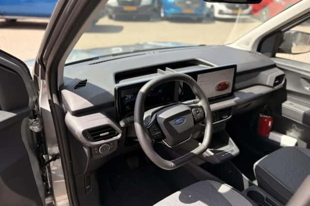 Ford Tourneo Courier (2025) thumbnail 11