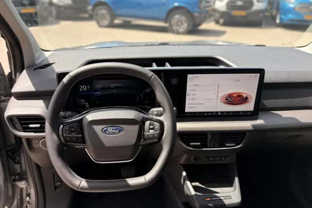 Ford Tourneo Courier (2025) thumbnail 12