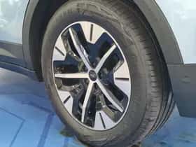 Ford Explorer (2026) thumbnail 5