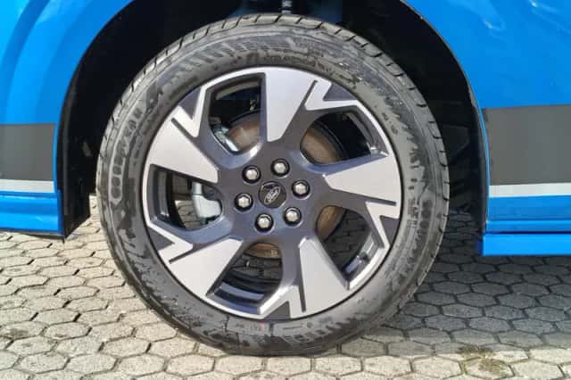 Ford Tourneo Custom (2025) thumbnail 13