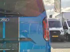 Ford Tourneo Custom (2025) thumbnail 16