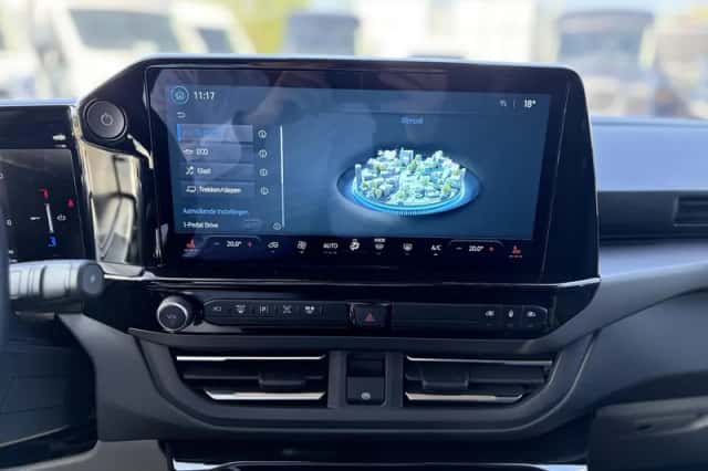 Ford Tourneo Custom (2024) thumbnail 23
