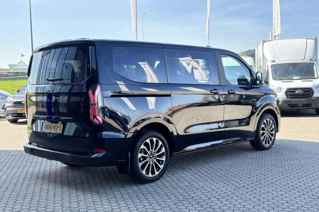Ford Tourneo Custom (2024) thumbnail 4