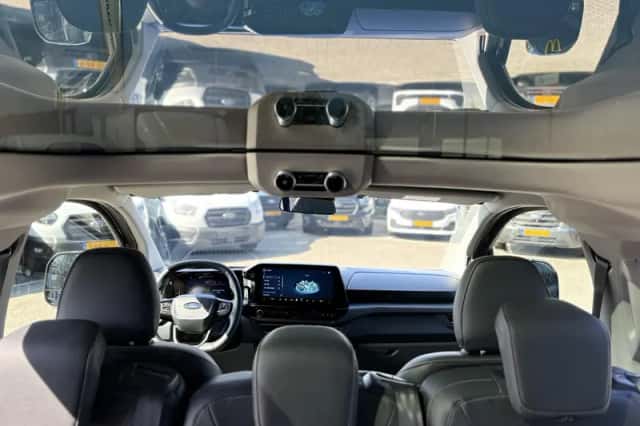Ford Tourneo Custom (2024) thumbnail 32