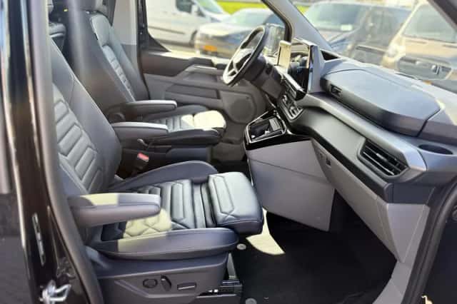 Ford Tourneo Custom (2024) thumbnail 34