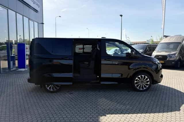 Ford Tourneo Custom (2024) thumbnail 35