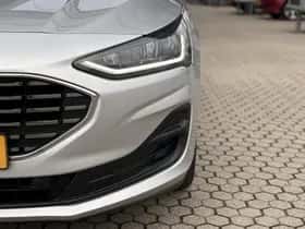 Ford Focus (2023) thumbnail 6