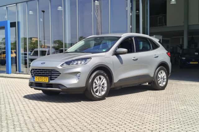 Ford Kuga (2023) thumbnail 5