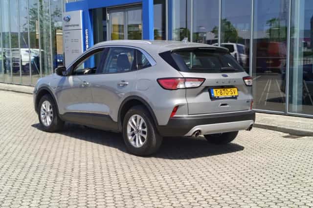 Ford Kuga (2023) thumbnail 10