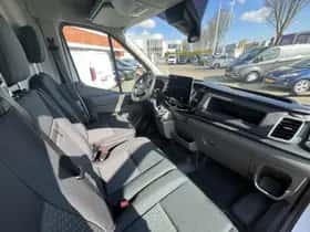 Ford Transit (2024) thumbnail 17