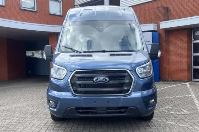 Ford Transit (2024) thumbnail 2