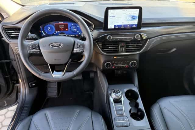 Ford Kuga (2023) thumbnail 11