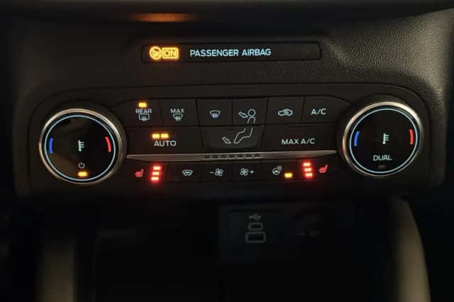 Ford Kuga (2023) thumbnail 21