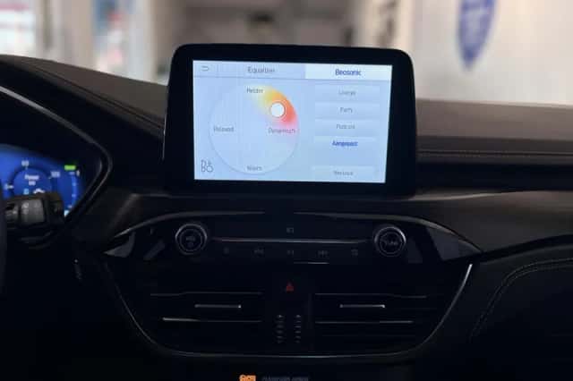 Ford Kuga (2023) thumbnail 25