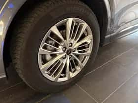Ford Kuga (2023) thumbnail 33