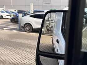 Ford Transit (2024) thumbnail 24