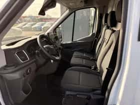Ford Transit (2024) thumbnail 9