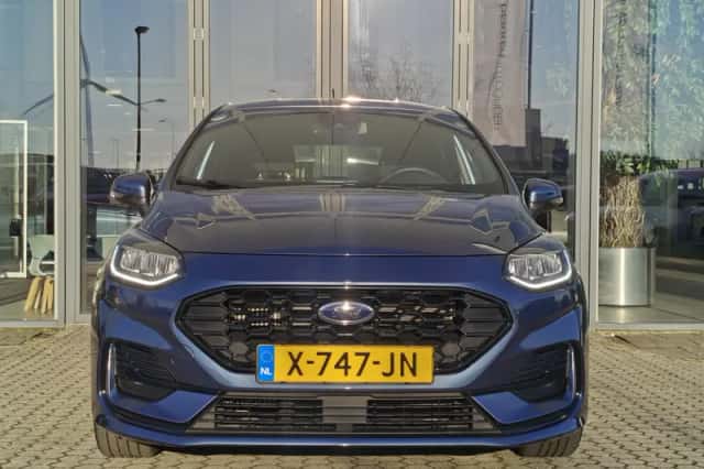 Ford Fiesta (2023) thumbnail 2