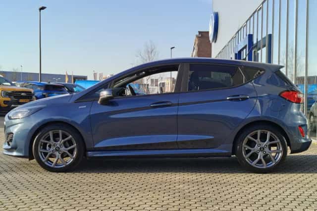 Ford Fiesta (2023) thumbnail 3