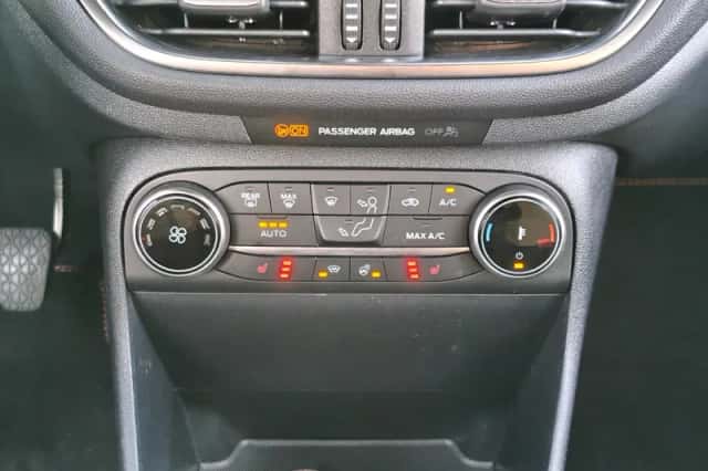 Ford Fiesta (2023) thumbnail 24