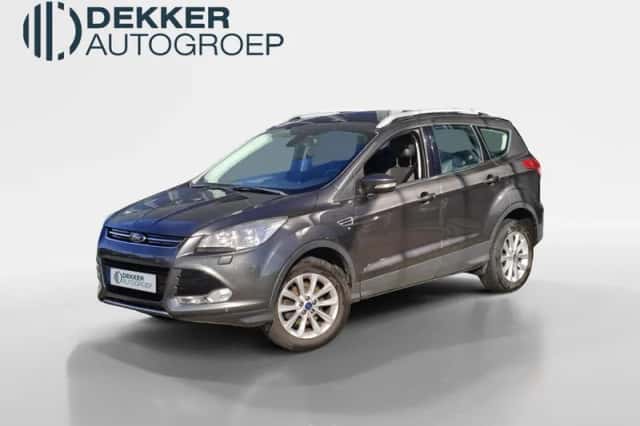 Ford Kuga (2015) thumbnail 1