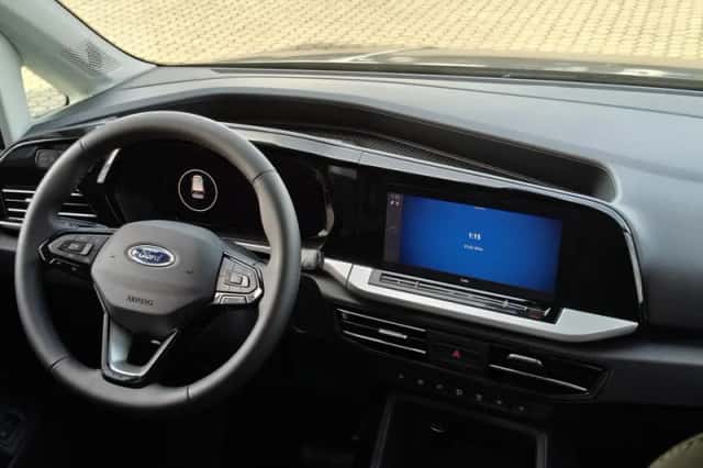 Ford Tourneo Connect (2025) thumbnail 23