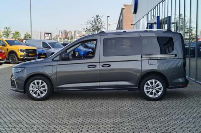 Ford Tourneo Connect (2025) thumbnail 4