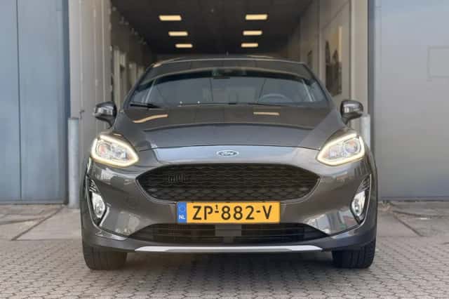 Ford Fiesta (2019) thumbnail 4