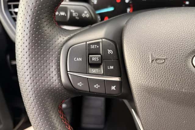 Ford Focus (2023) thumbnail 14