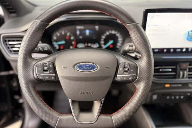 Ford Focus (2023) thumbnail 15