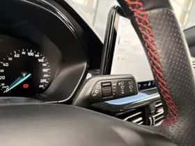 Ford Focus (2023) thumbnail 18