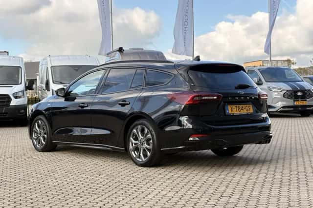 Ford Focus (2023) thumbnail 6