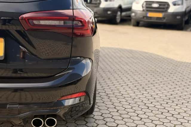 Ford Focus (2023) thumbnail 8