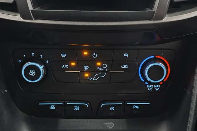 Ford Transit Connect (2022) thumbnail 19