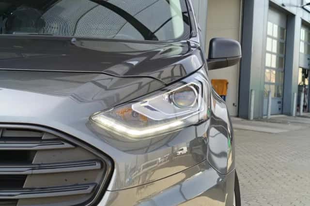 Ford Transit Connect (2022) thumbnail 23