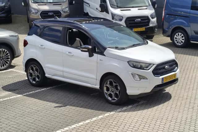 Ford EcoSport (2018) thumbnail 2