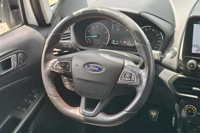 Ford EcoSport (2018) thumbnail 3