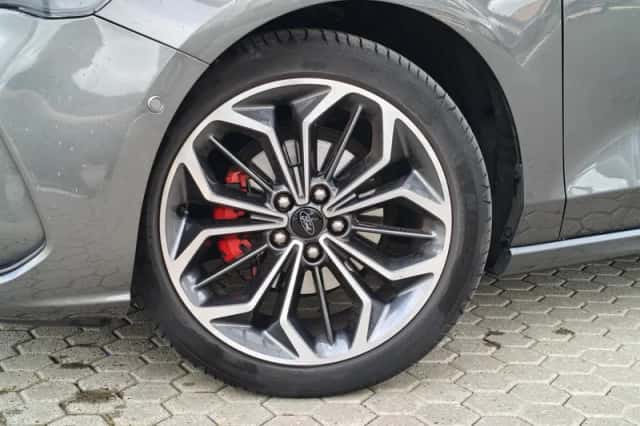 Ford Focus (2024) thumbnail 4