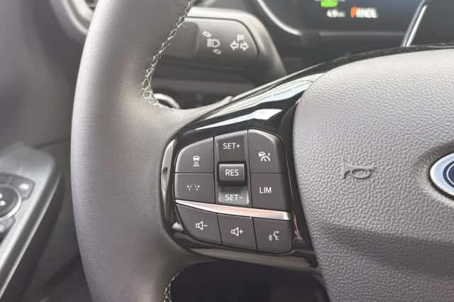 Ford Kuga (2026) thumbnail 17