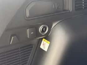 Ford Kuga (2026) thumbnail 38