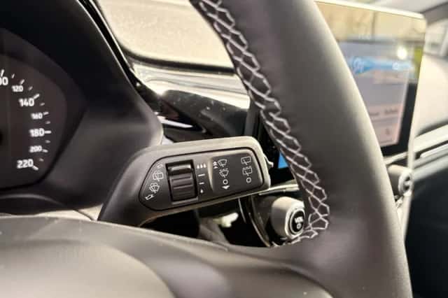 Ford Fiesta (2023) thumbnail 16