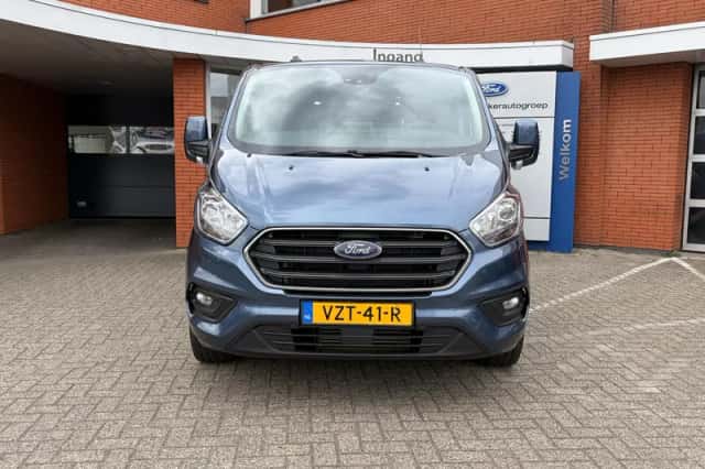 Ford Transit Custom (2024) thumbnail 2