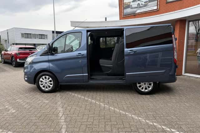 Ford Transit Custom (2024) thumbnail 5