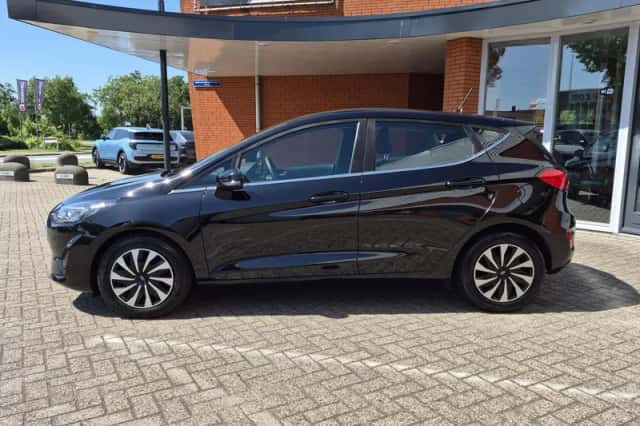 Ford Fiesta (2023) thumbnail 4