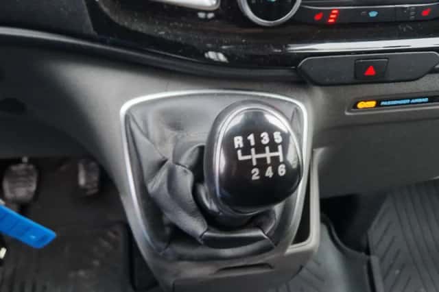Ford Transit Custom (2023) thumbnail 16